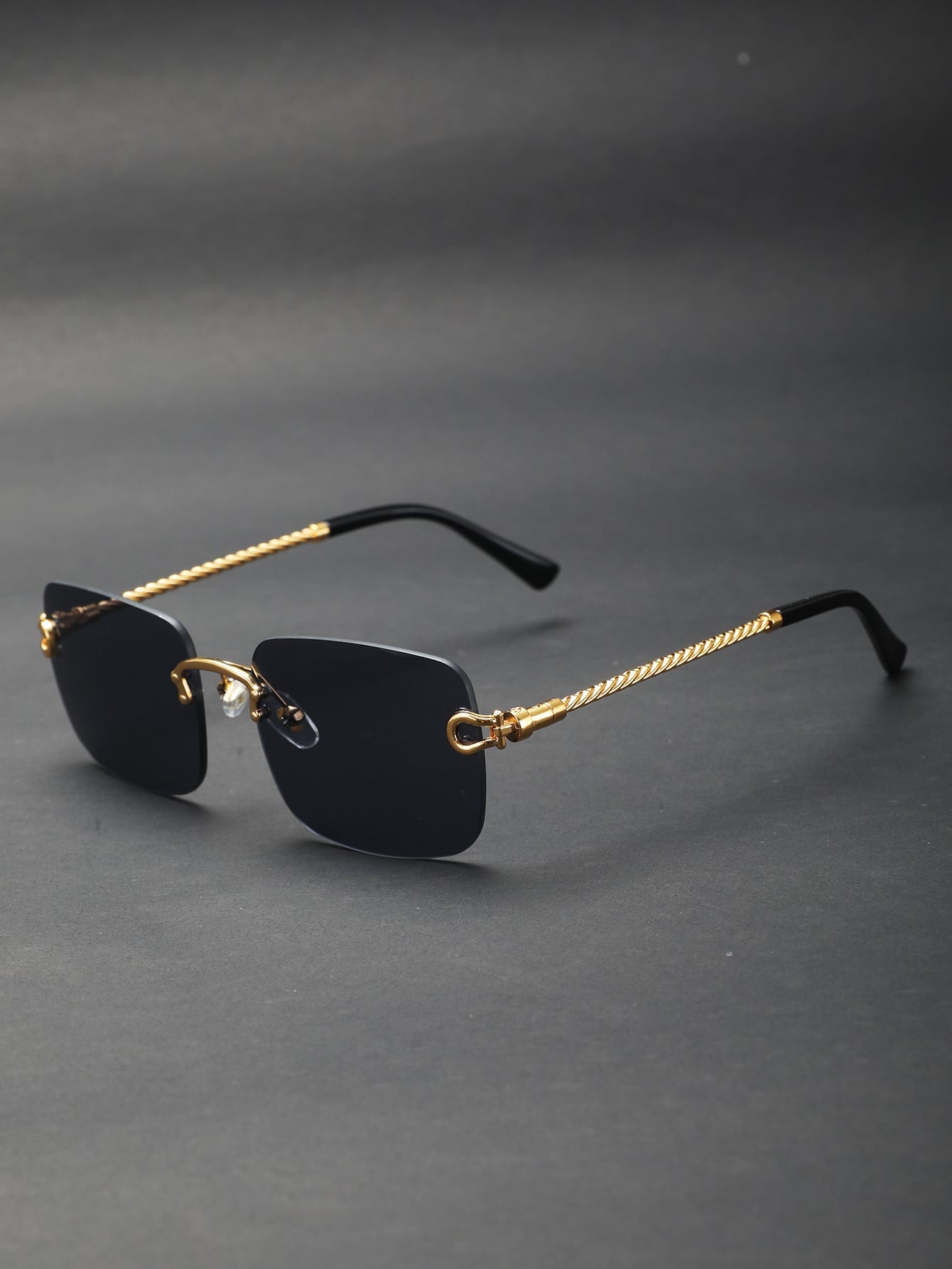 Trendy Square Cut-edge Metal Frame Unisex Sunglasses, Gold